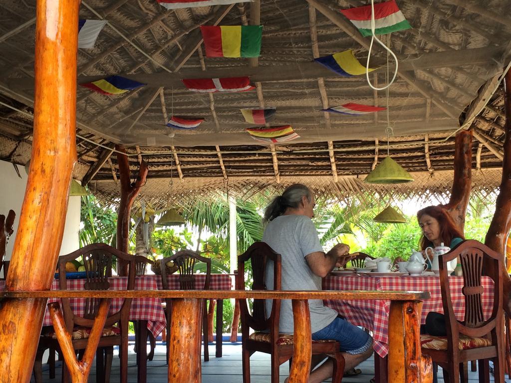 Sea Side Guest House Tangalle Esterno foto