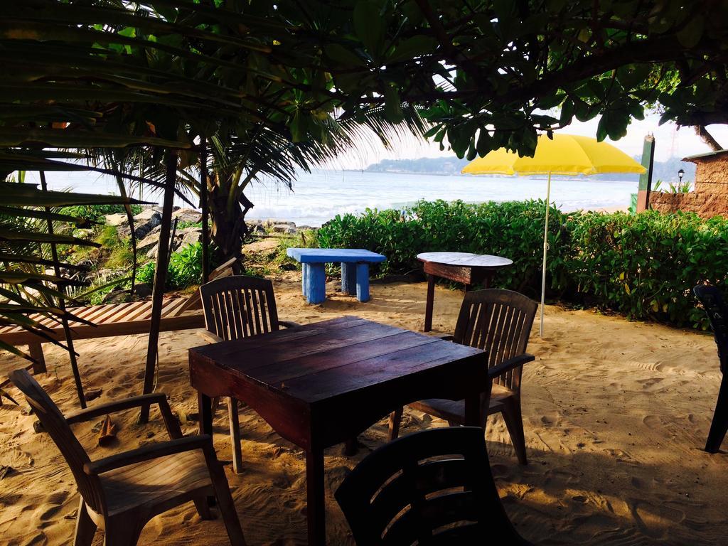 Sea Side Guest House Tangalle Esterno foto