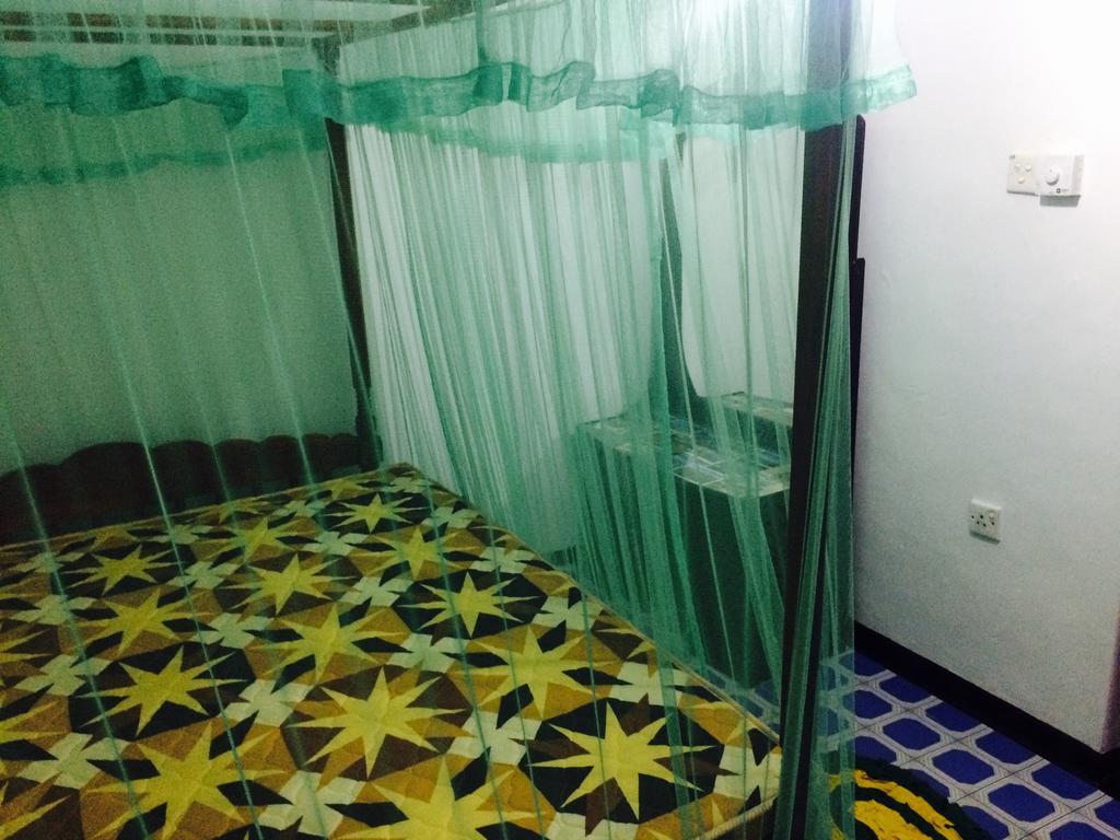 Sea Side Guest House Tangalle Esterno foto