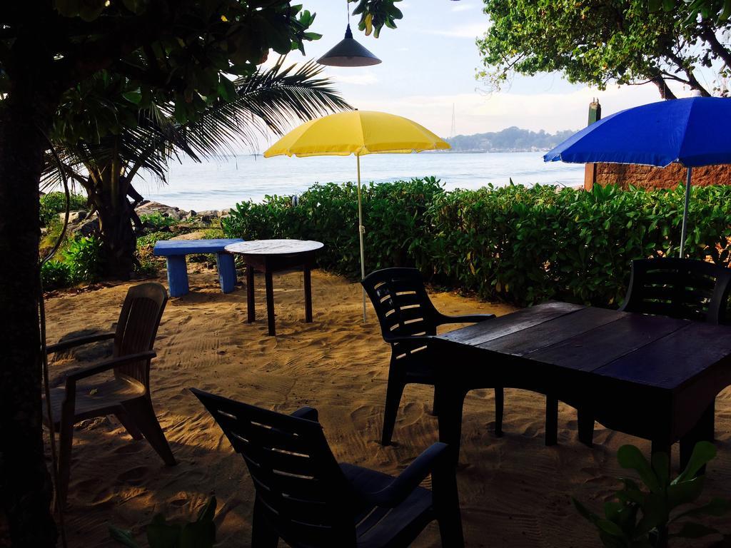 Sea Side Guest House Tangalle Esterno foto