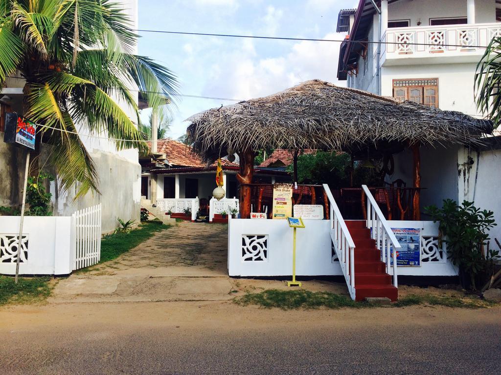 Sea Side Guest House Tangalle Esterno foto