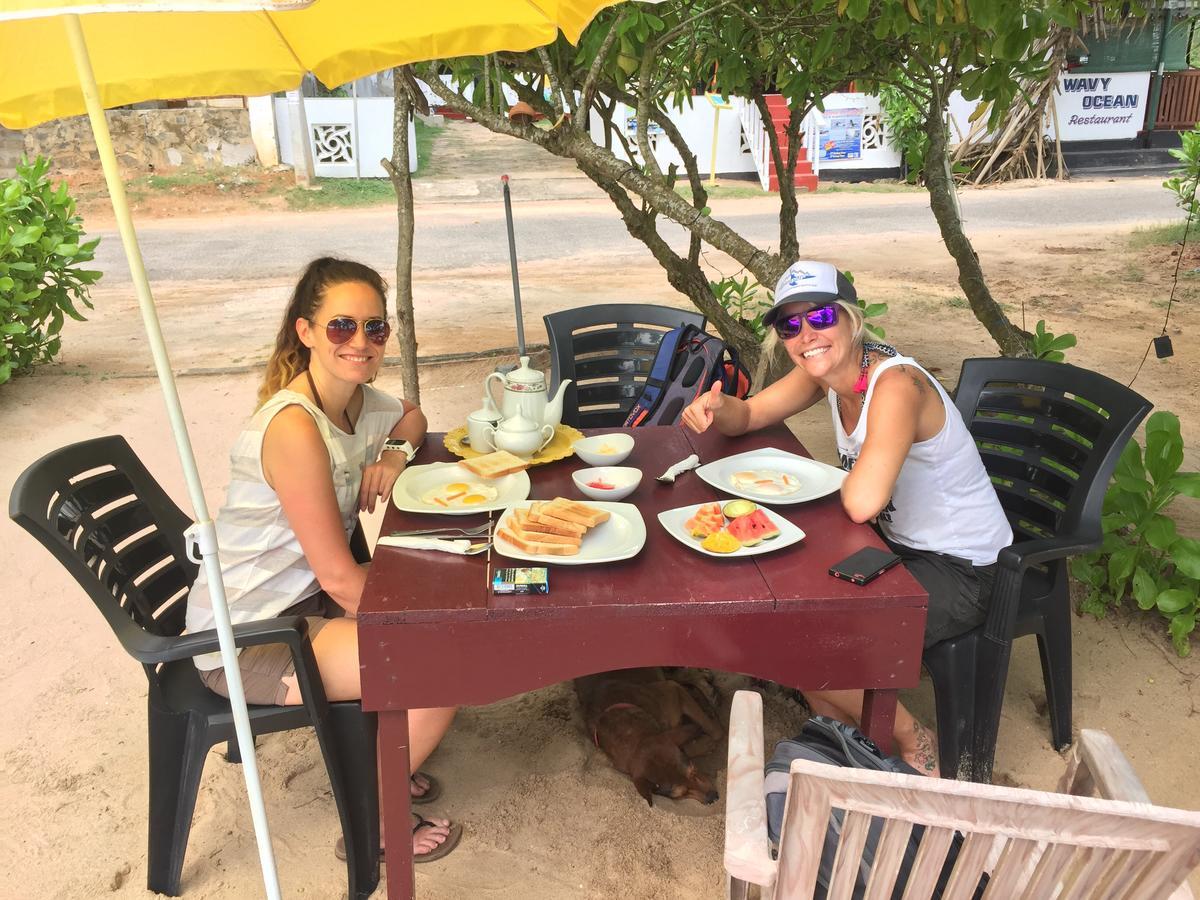Sea Side Guest House Tangalle Esterno foto