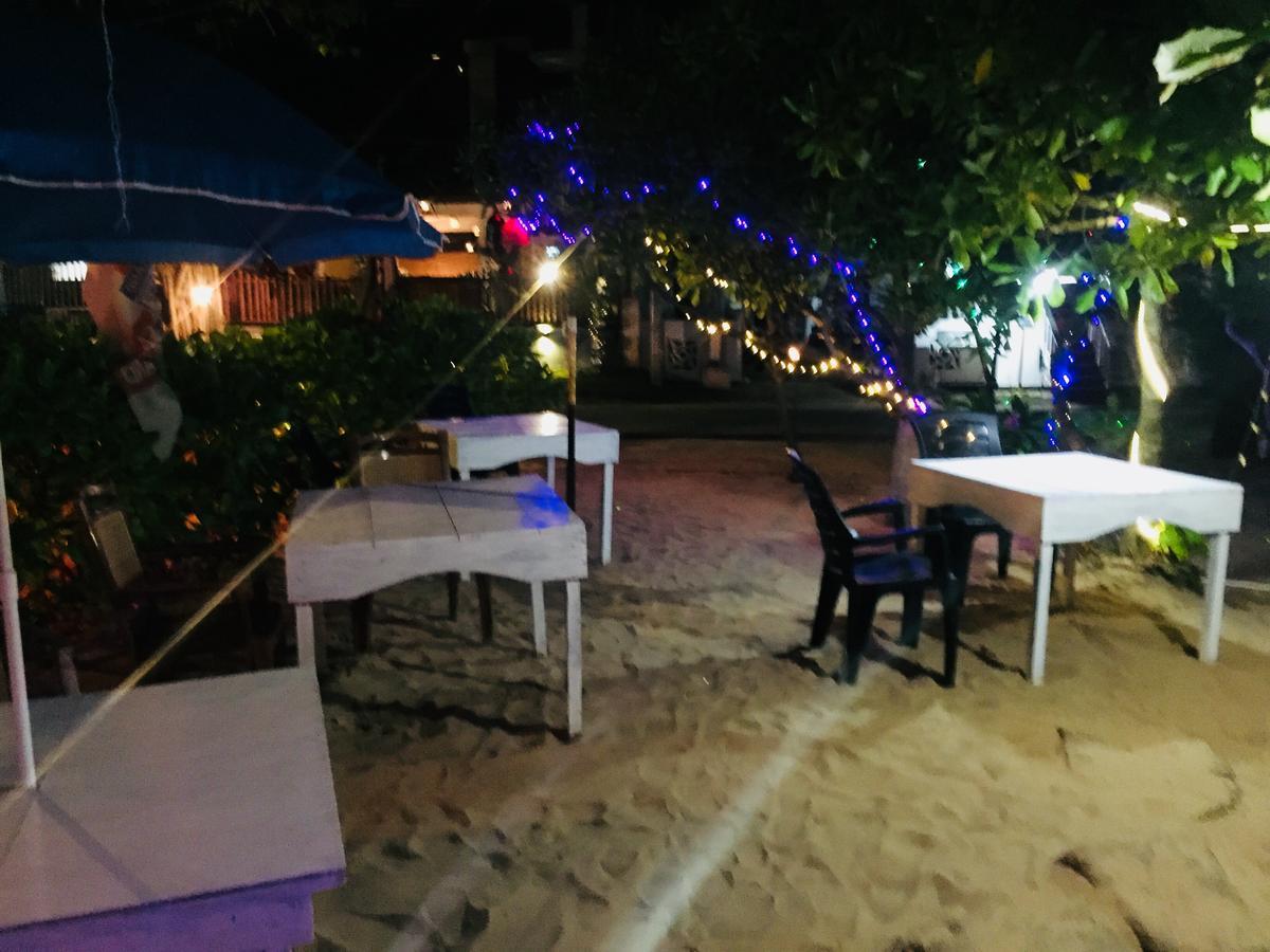 Sea Side Guest House Tangalle Esterno foto